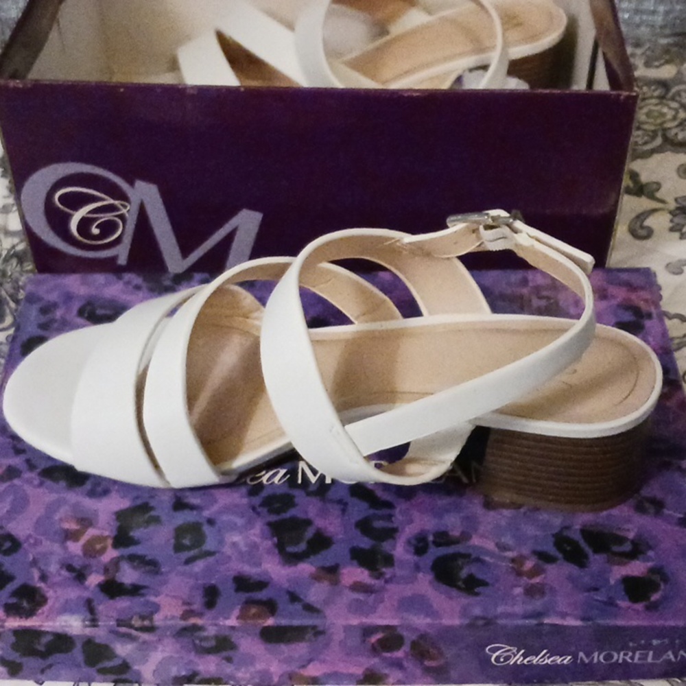 White Chelsea Moreland  2" 8 1/2 wide sandal